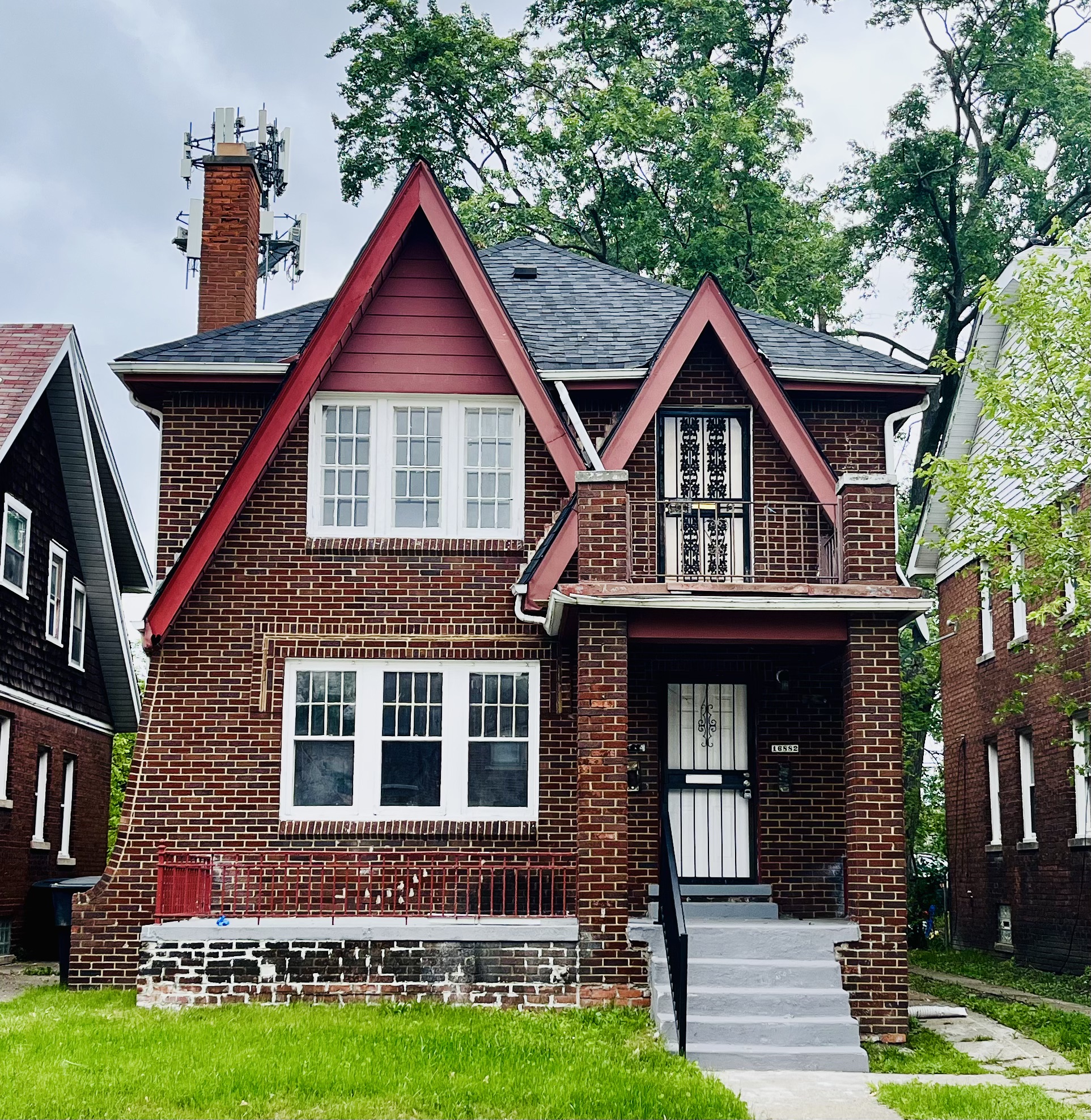 Property main image