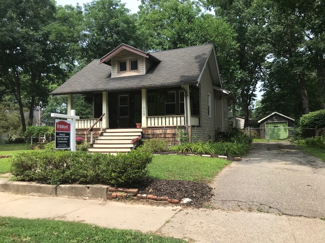 716 Catalpa Drive